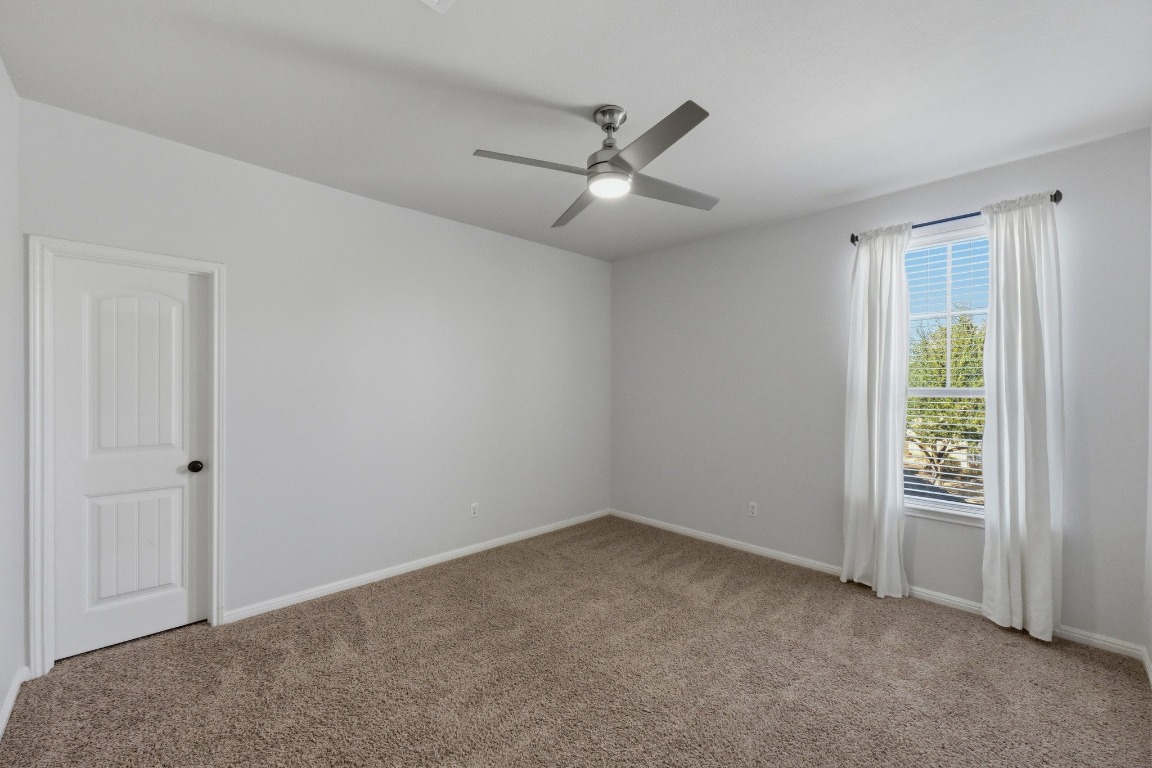 9621 Solana Vista Loop, Unit B Austin, TX 78750 - Photo 21 of 27 2nd bedroom