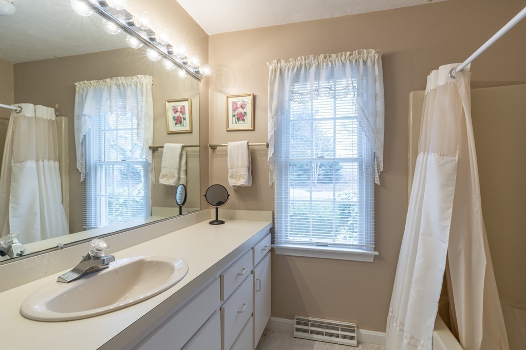 367 Orleans Road, Unit D Chatham, MA 02650 - Photo 14 of 28