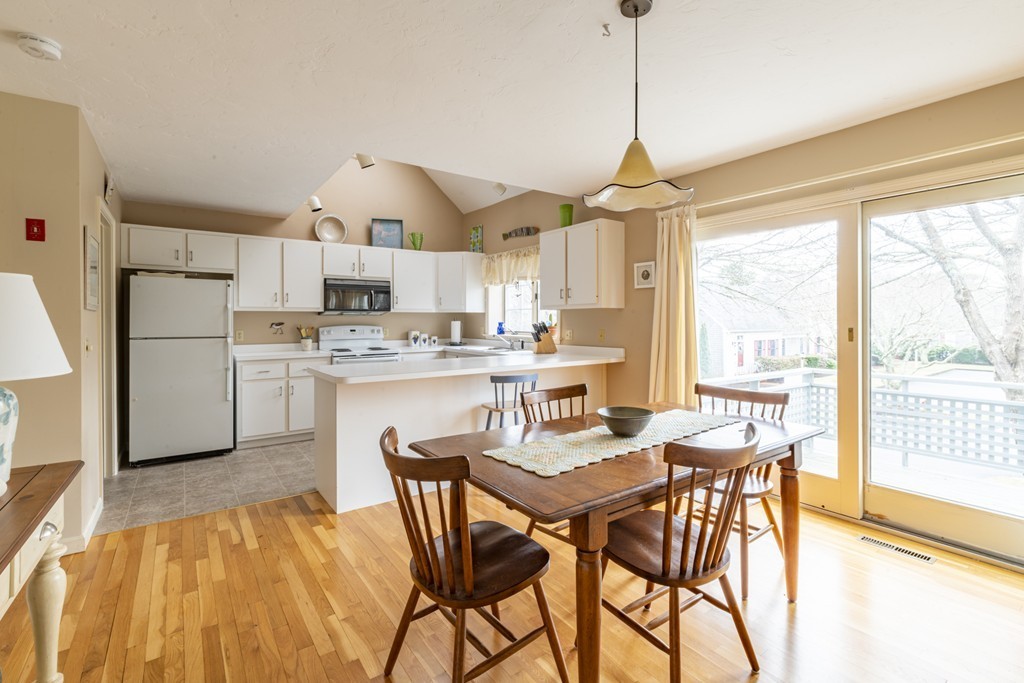 367 Orleans Road, Unit D Chatham, MA 02650 - Photo 9 of 28