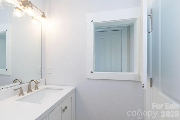 $470,000 | 7 Mcgee Ridge Road, Fairview, NC 28730