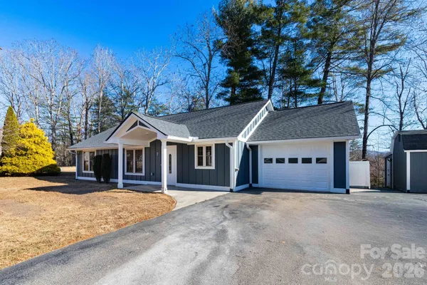 $470,000 | 7 Mcgee Ridge Road, Fairview, NC 28730