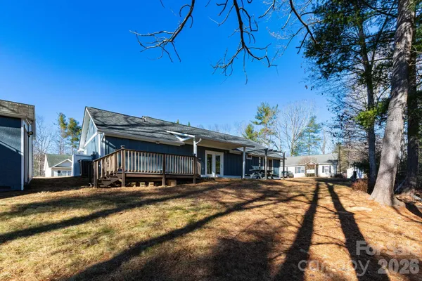 $470,000 | 7 Mcgee Ridge Road, Fairview, NC 28730