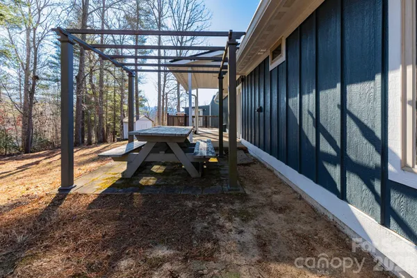 $470,000 | 7 Mcgee Ridge Road, Fairview, NC 28730