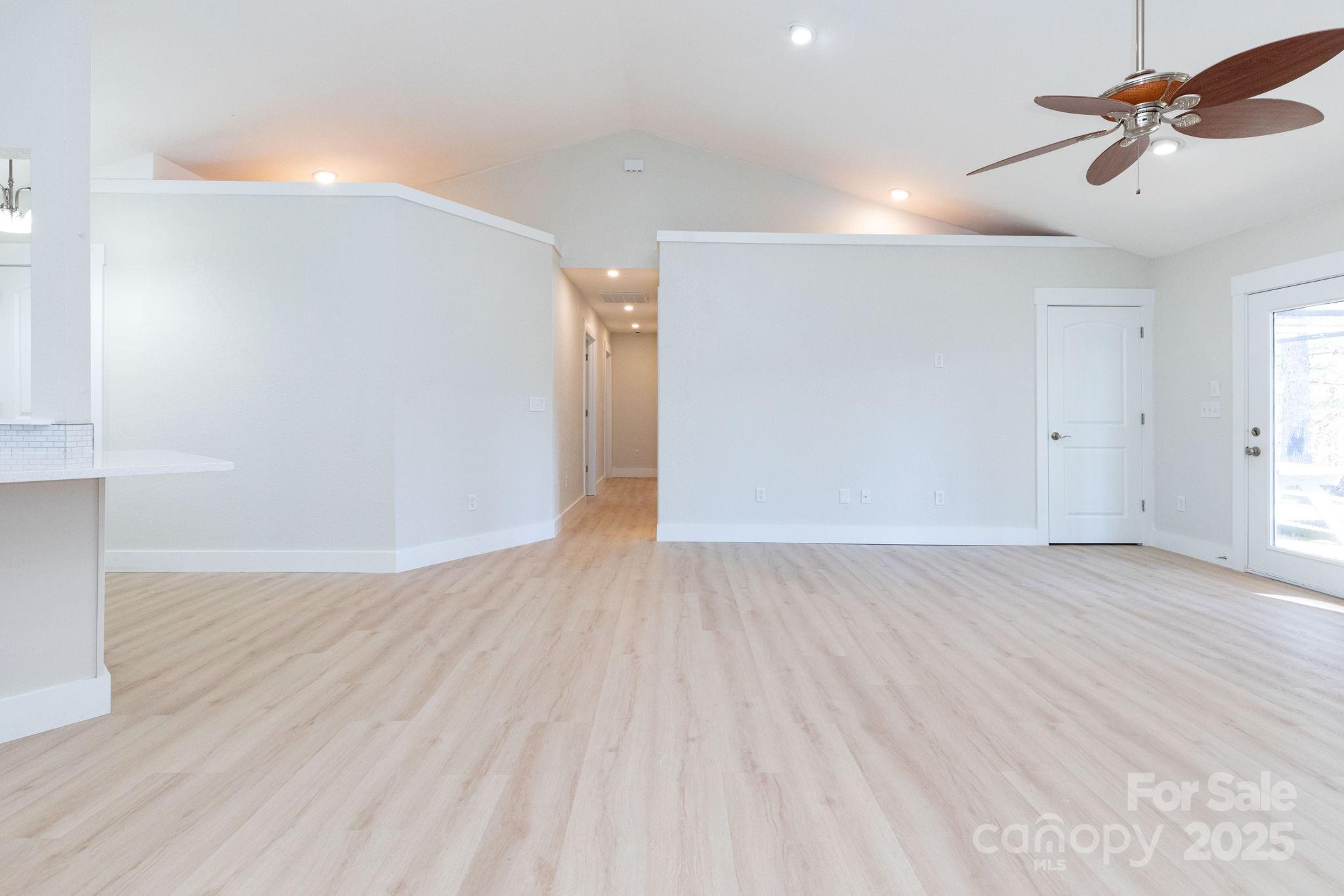 7 Mcgee Ridge Road Fairview, NC 28730 - Photo 6 of 28