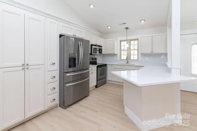 $475,000 | 7 Mcgee Ridge Road, Fairview, NC 28730