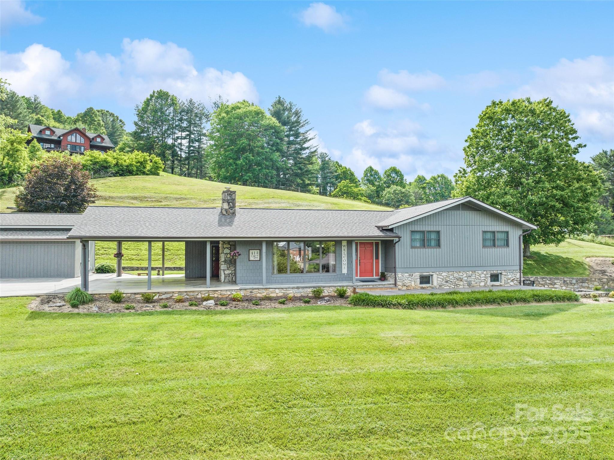 415 Crawford Road Waynesville, NC 28785 - Photo 3 of 47