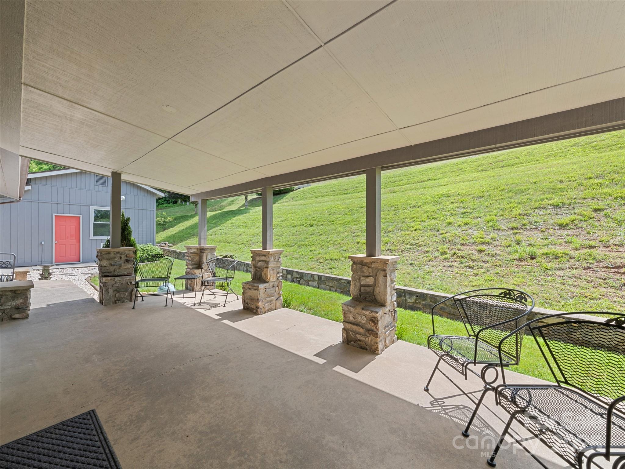 415 Crawford Road Waynesville, NC 28785 - Photo 9 of 47