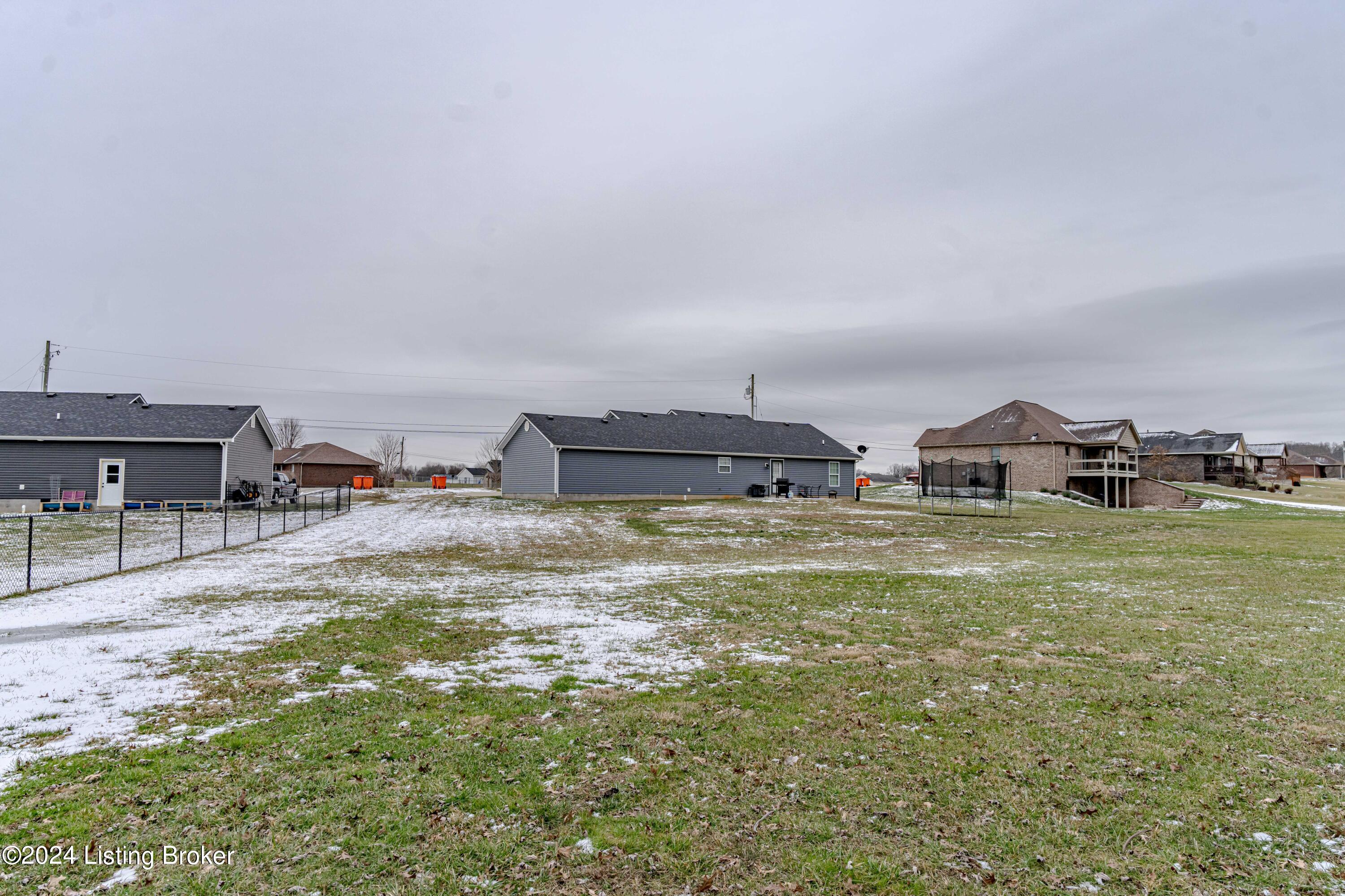 127 Clymene Road Cecilia, KY 42724 - Photo 2 of 8 DSC00851