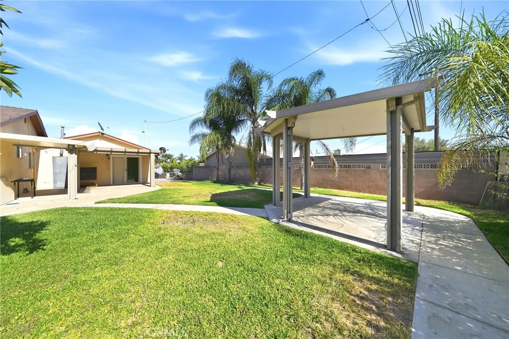 682 South Belden Street Rialto, CA 92376 - Photo 41 of 59