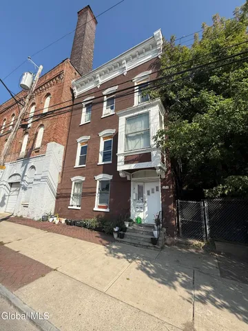 $275,000 | 486 4th Street, Troy, NY 12180