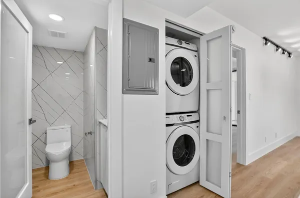 $2,400 | 400 West Hidden Valley Boulevard, Unit 406, Boca Raton, FL 33487