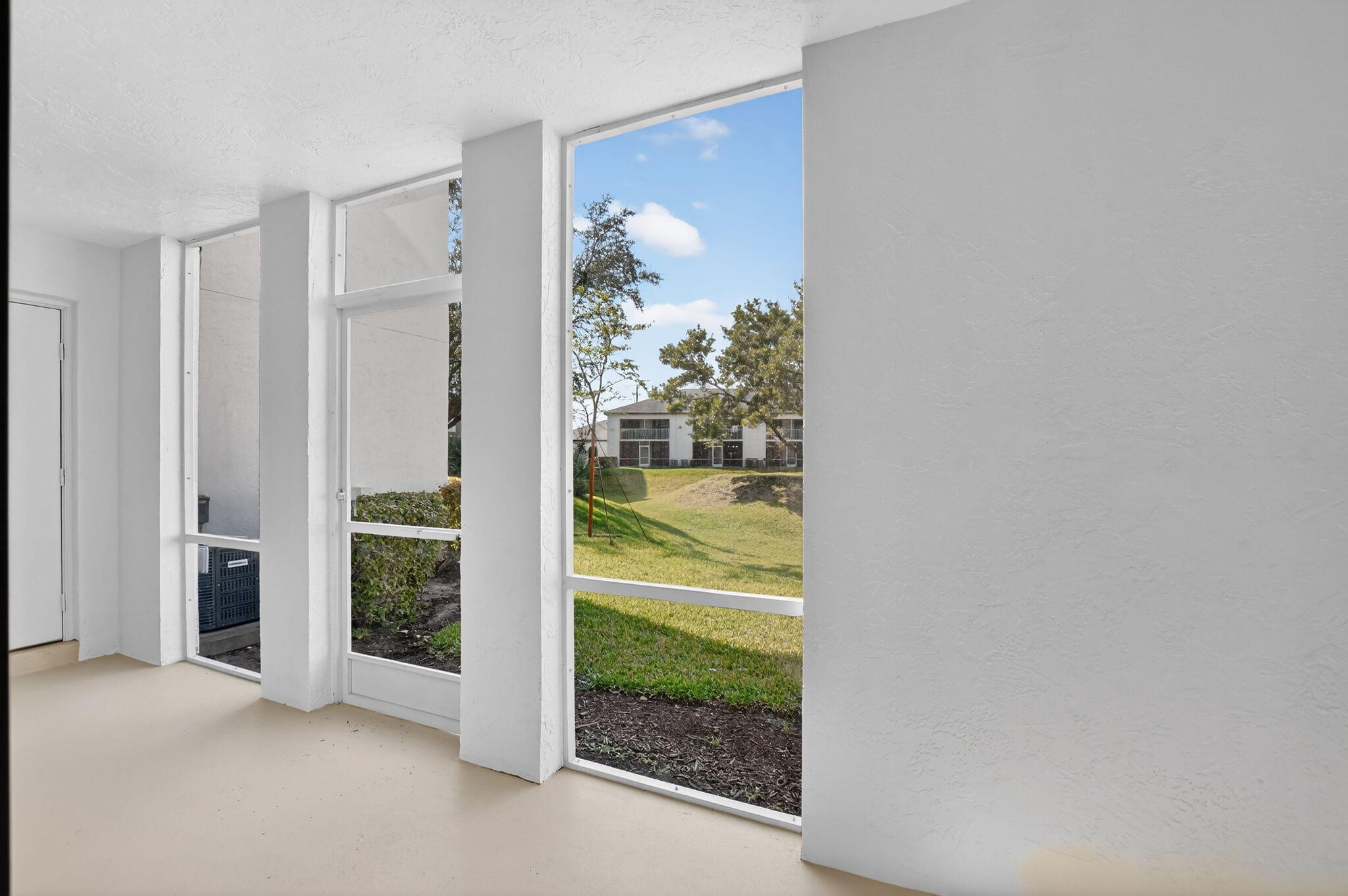 400 West Hidden Valley Boulevard, Unit 406 Boca Raton, FL 33487 - Photo 23 of 26 24-web-or-mls-DSC_5308