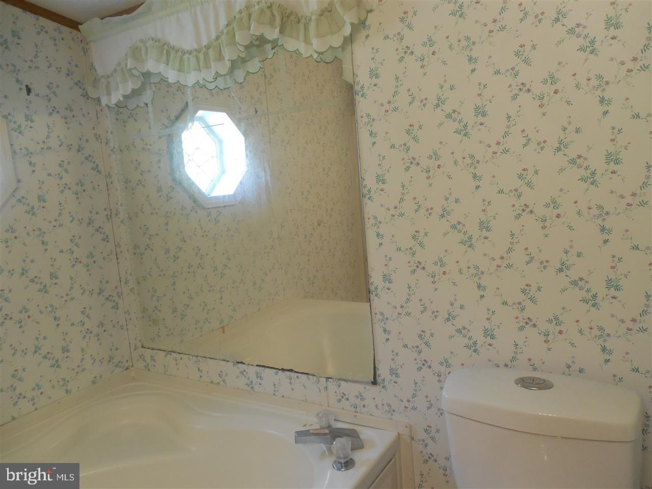 121 Green Road Delta, PA 17314 - Photo 14 of 22 Gallery Image 14