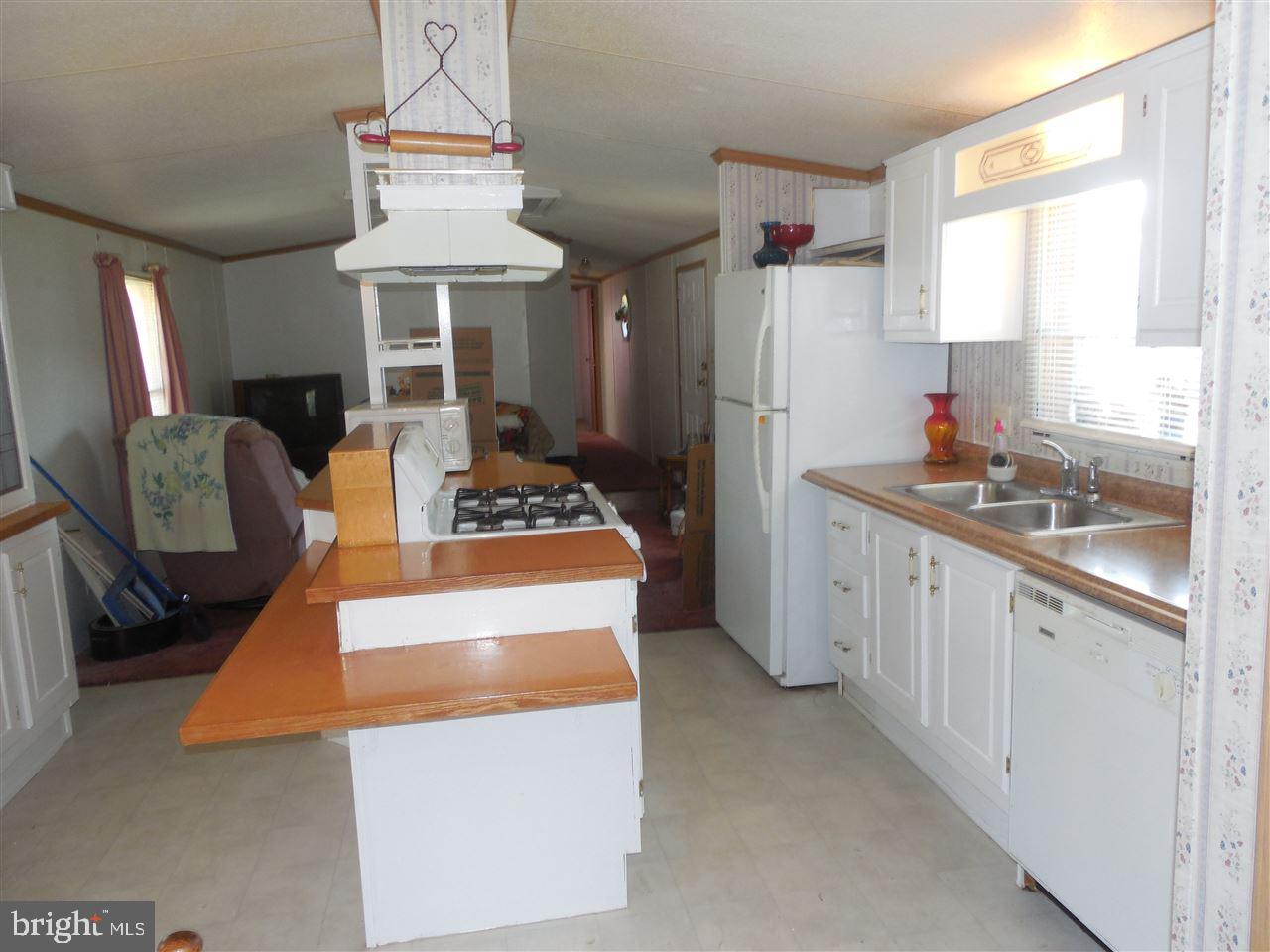 121 Green Road Delta, PA 17314 - Photo 3 of 22 Gallery Image 3