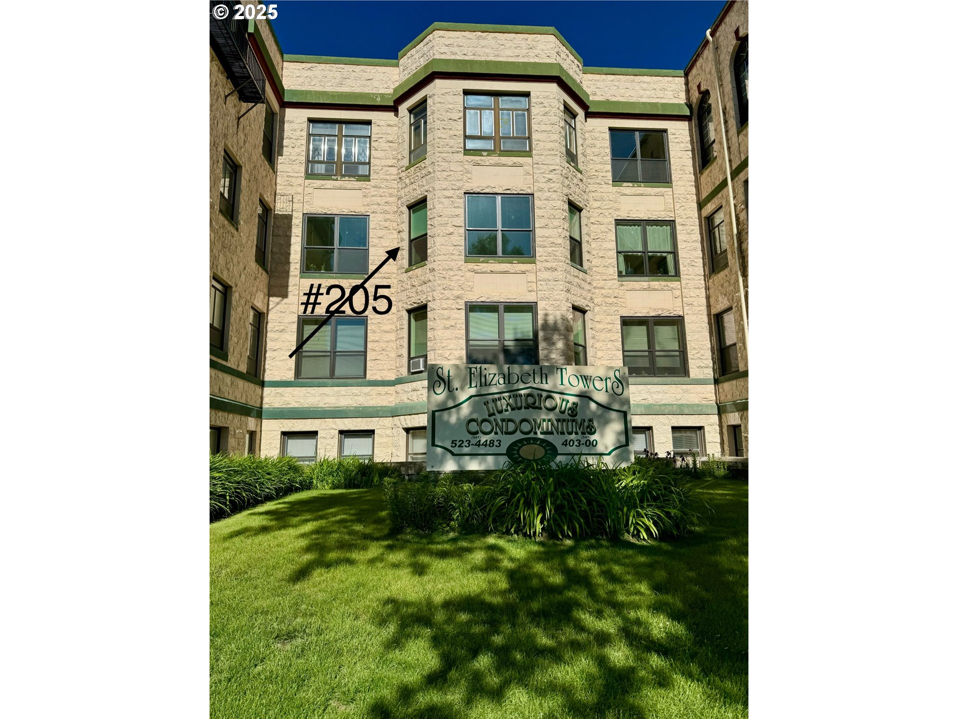 2365 4th Street, Unit 205 Baker City, OR 97814 - Photo 1 of 23 a front view of a multi story building