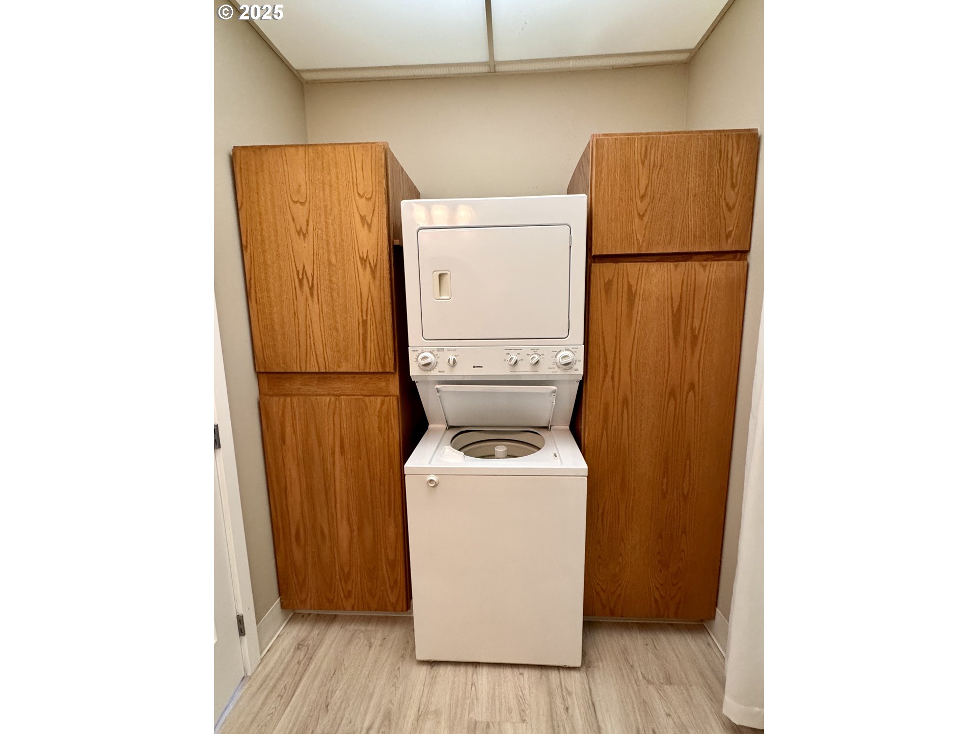 2365 4th Street, Unit 205 Baker City, OR 97814 - Photo 13 of 23 a utility room with dryer and washer