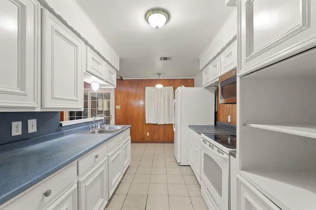 $210,000 | 746 Fawn Drive, Houston, TX 77015