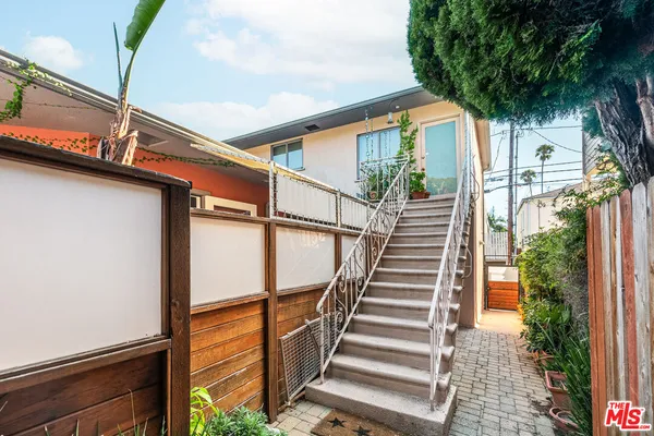 $3,650,000 | 914 20th Street, Santa Monica, CA 90403