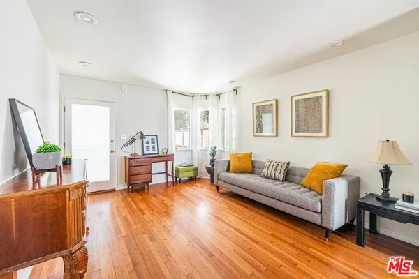 $3,650,000 | 914 20th Street, Santa Monica, CA 90403