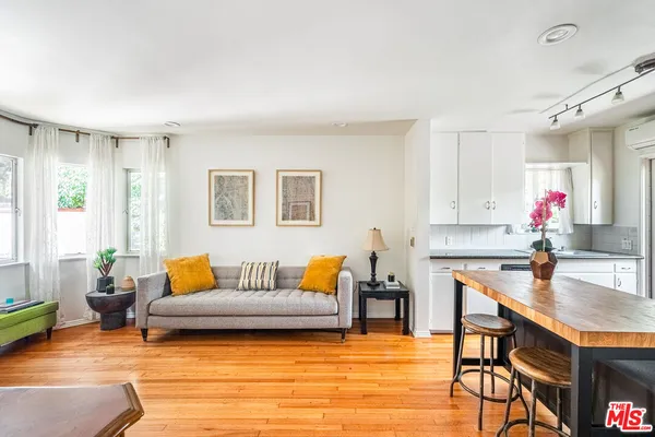 $3,650,000 | 914 20th Street, Santa Monica, CA 90403