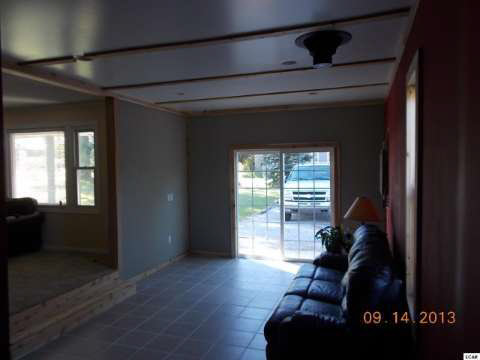 1038 West Carleton Road Adrian, MI 49221 - Photo 4 of 10 20373760-3.JPG
