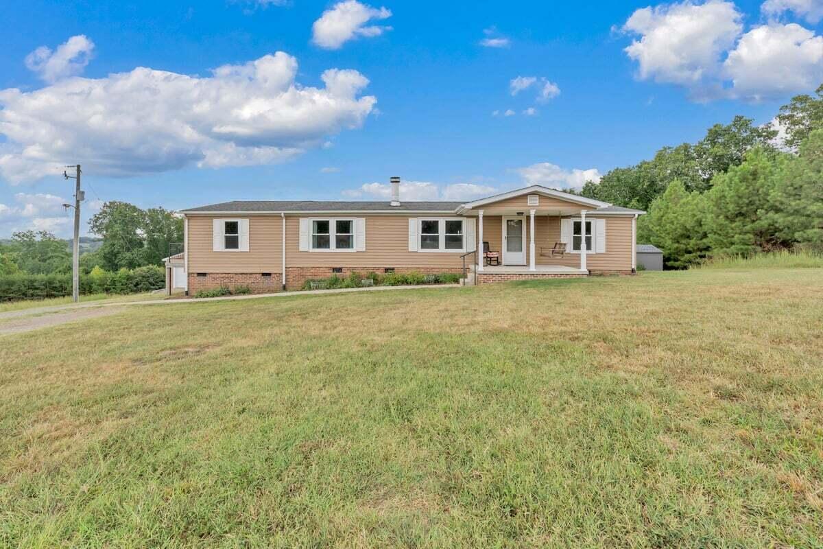 1145 Sugar Barbour Road Axton, VA 24054 - Photo 9 of 121 8