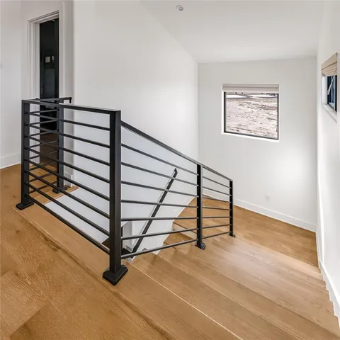 a view of entryway with a window