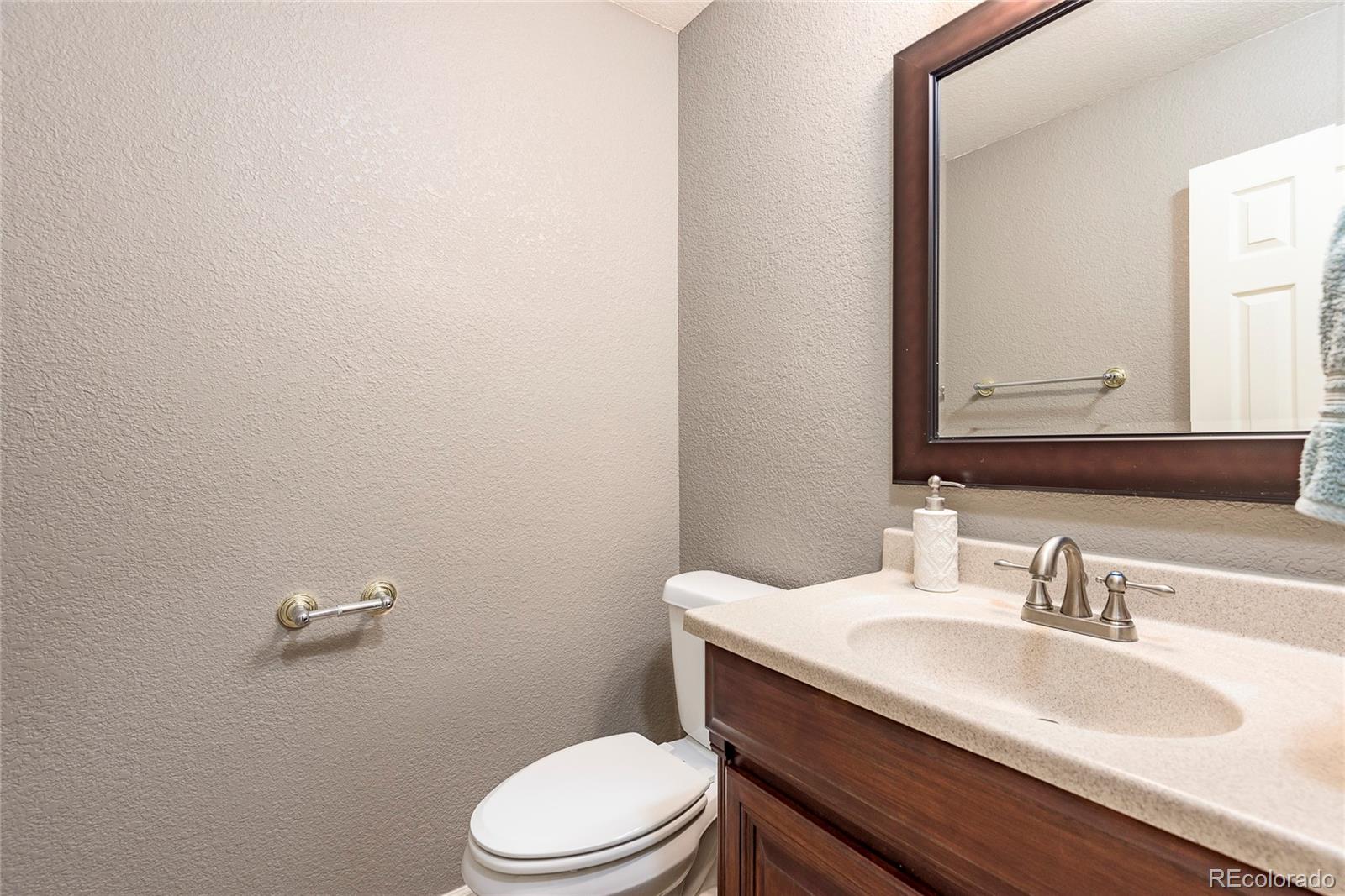 2647 West Bitterroot Place Highlands Ranch, CO 80129 - Photo 20 of 40