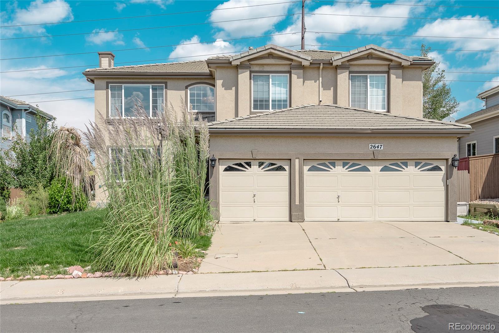 2647 West Bitterroot Place Highlands Ranch, CO 80129 - Photo 2 of 40