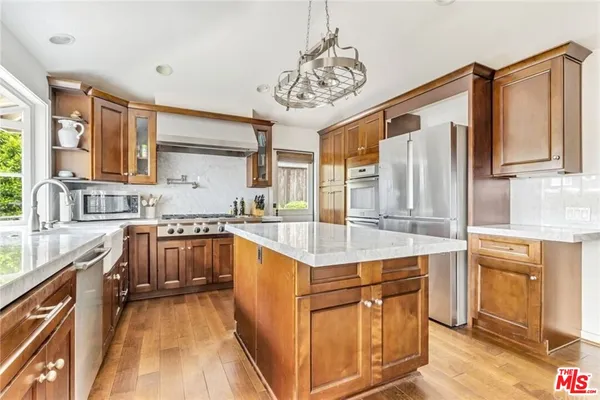 $10,500 | 815 Camphor Street, Newport Beach, CA 92660