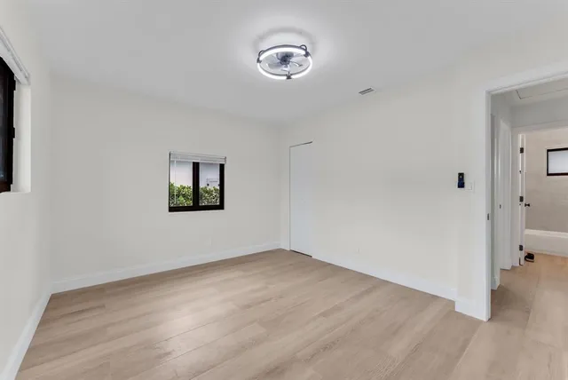 $599,900 | 1398 Northeast 37th Street, Oakland Park, FL 33334