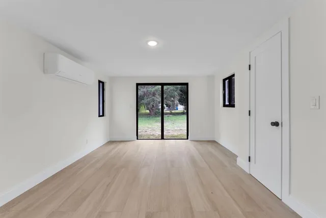 $599,900 | 1398 Northeast 37th Street, Oakland Park, FL 33334