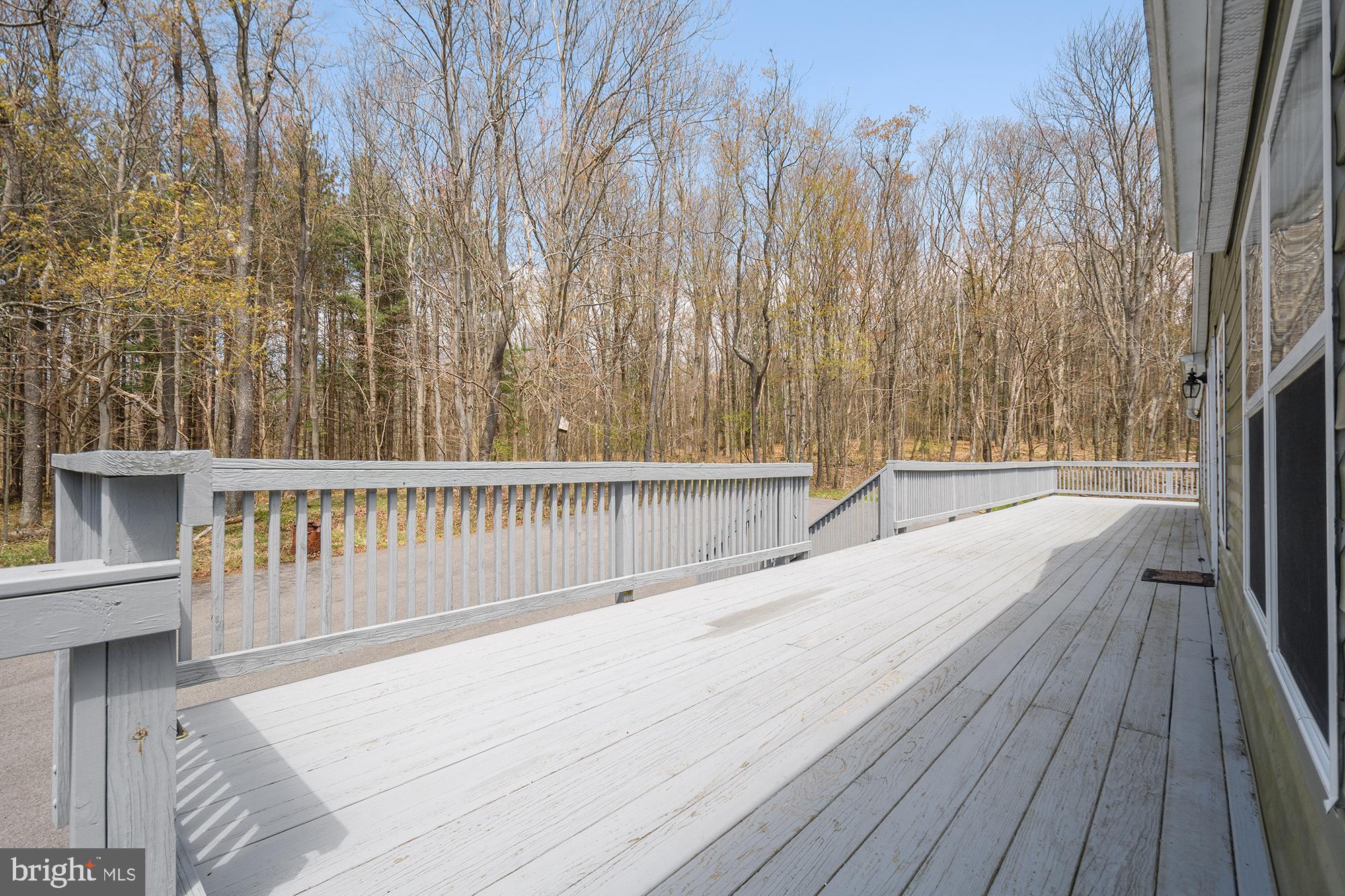 297 Paradise Point Road Oakland, MD 21550 - Photo 37 of 41 Gallery Image 37