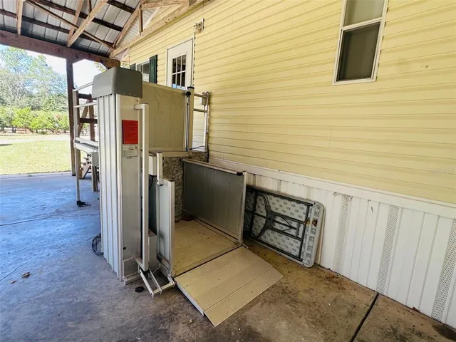 a view of entryway with hardwood