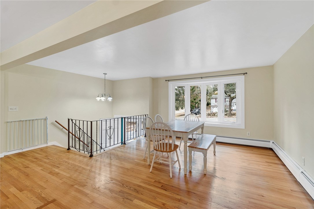 80 Clarke Road Coventry, RI 02816 - Photo 4 of 38
