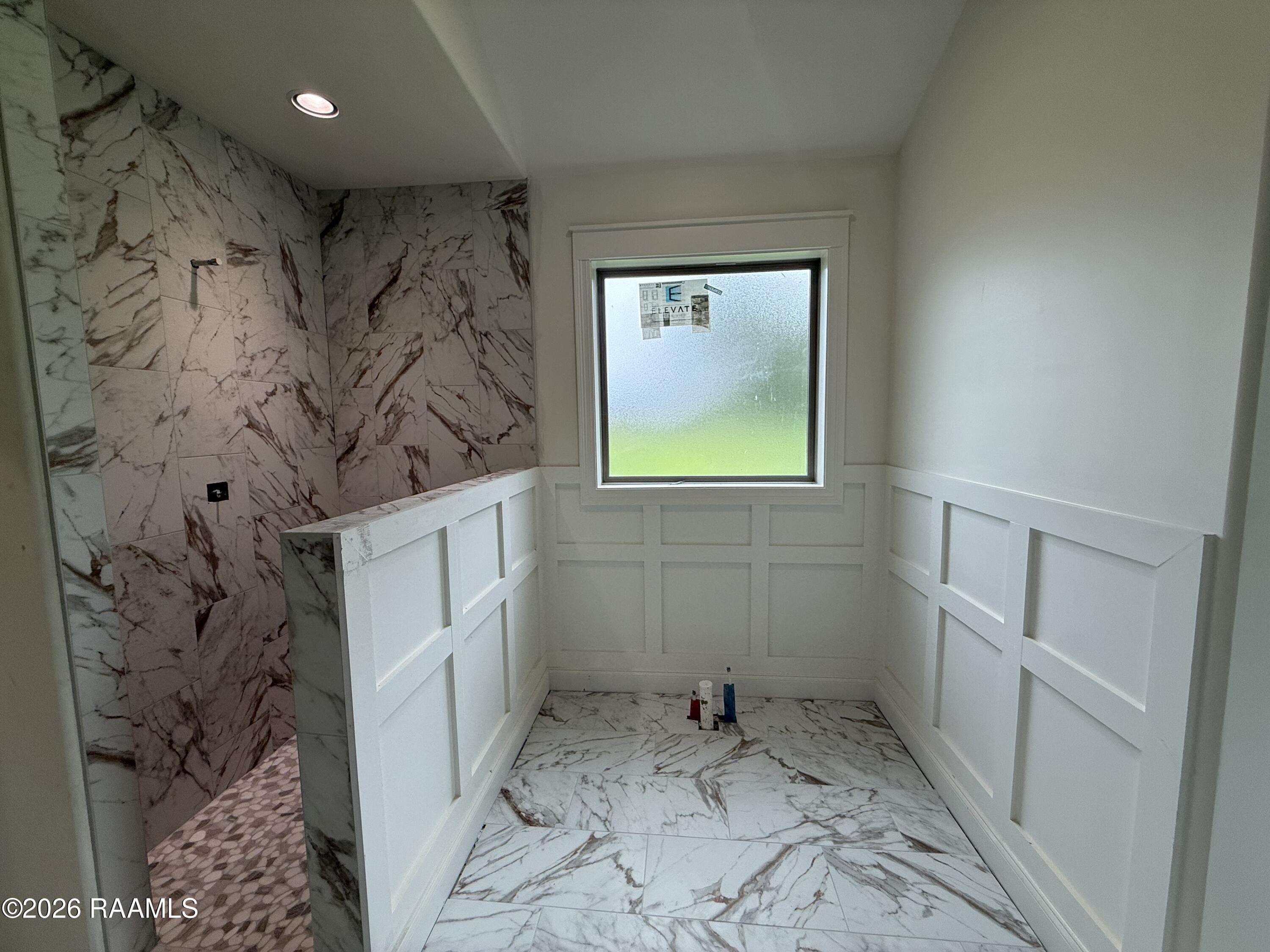 721 Whispering Meadows Road Broussard, LA 70518 - Photo 9 of 19 Primary Bathroom