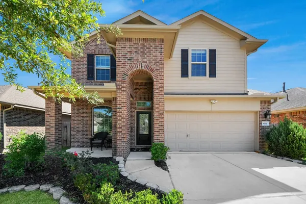 $2,450 | 8111 Fairfield Mnr Way, Richmond, TX 77407