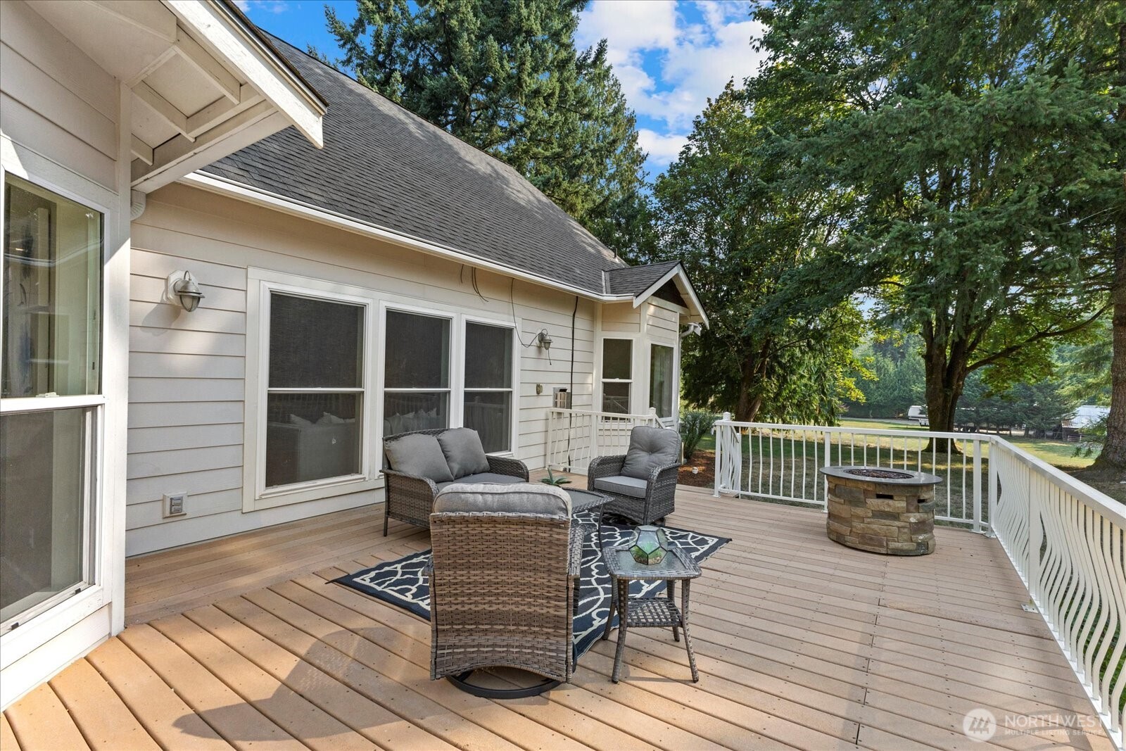 22005 260th Avenue Southeast Maple Valley, WA 98038 - Photo 27 of 39 a view of a patio with wooden floor