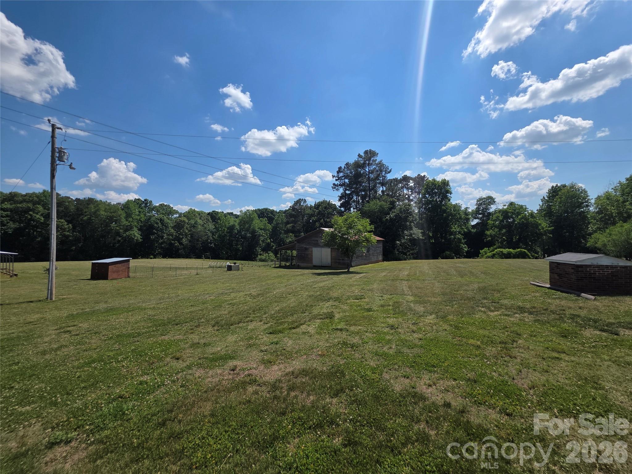 320 Huffstetler Lake Road Dallas, NC 28034 - Photo 10 of 44