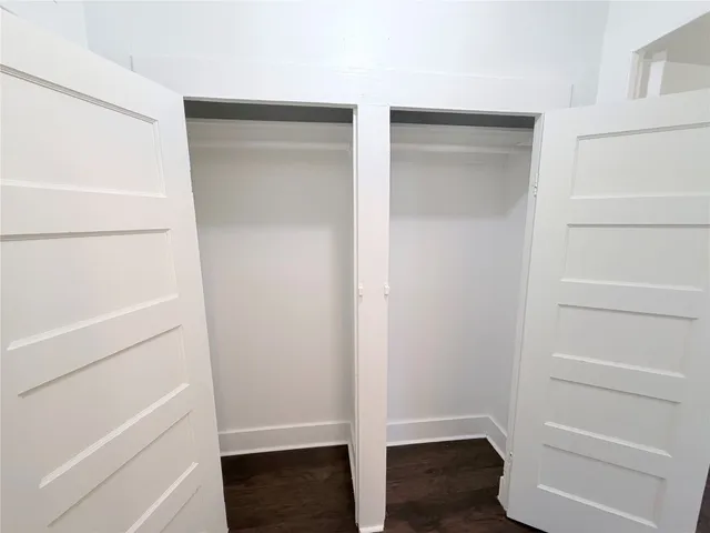 $2,400 | 2003 East 12th Street, Austin, TX 78702