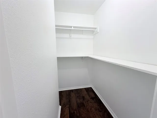 $2,400 | 2003 East 12th Street, Austin, TX 78702