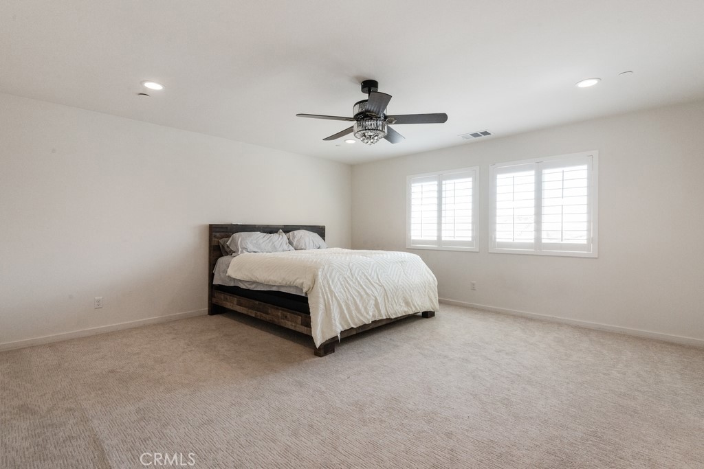 5242 Hayes Court Fontana, CA 92336 - Photo 10 of 23