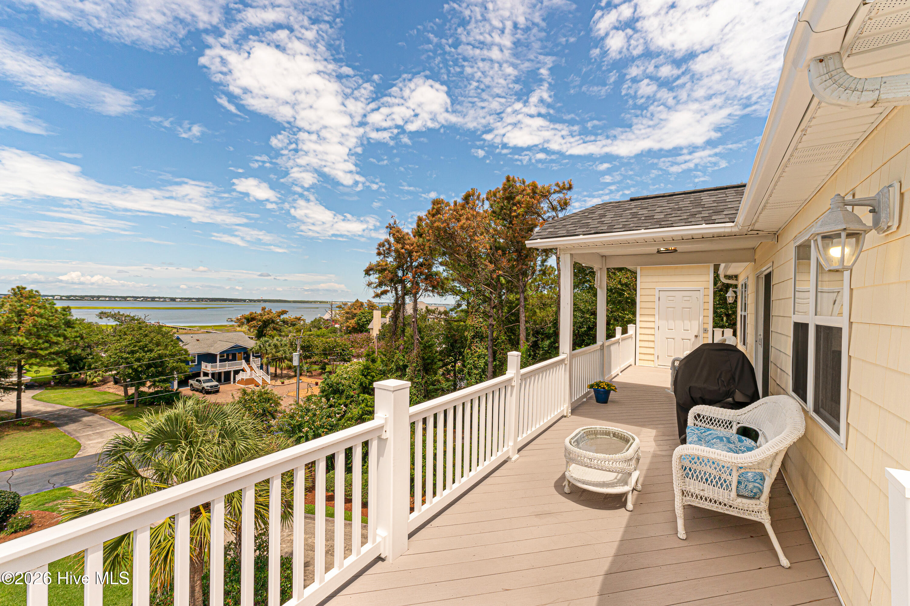 6611 Marsh Cove Road Emerald Isle, NC 28594 - Photo 9 of 52 Gallery Image 9