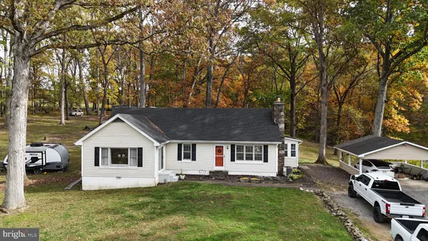$825,000 | 18758 Telegraph Springs Road, Purcellville, VA 20132