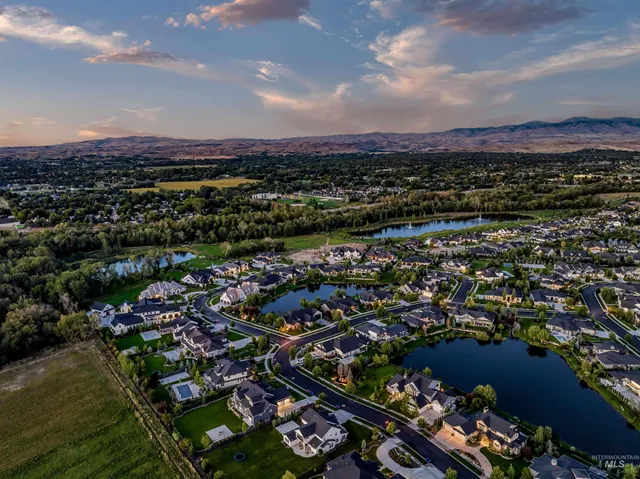 $2,448,000 | 900 South Brentbrook Lane, Eagle, ID 83616