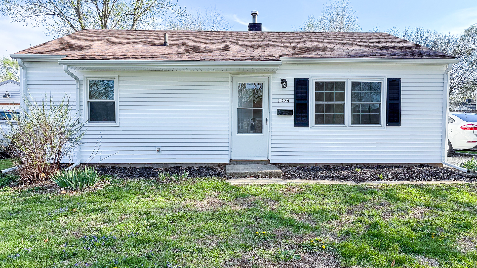 1024 Eastview Drive Rantoul, IL 61866 - Photo 2 of 25