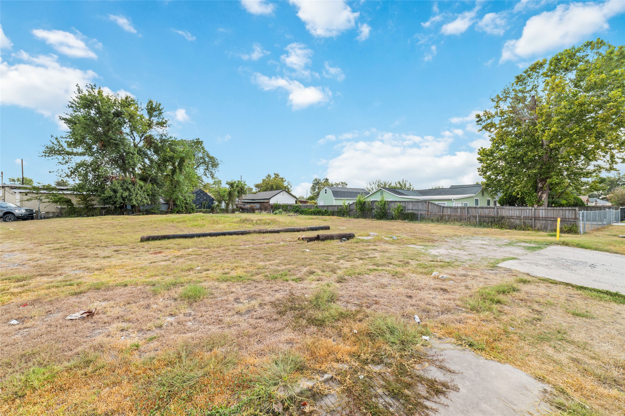 9625 Fulton Street Houston, TX 77076 - Photo 12 of 14 a view of a lake view