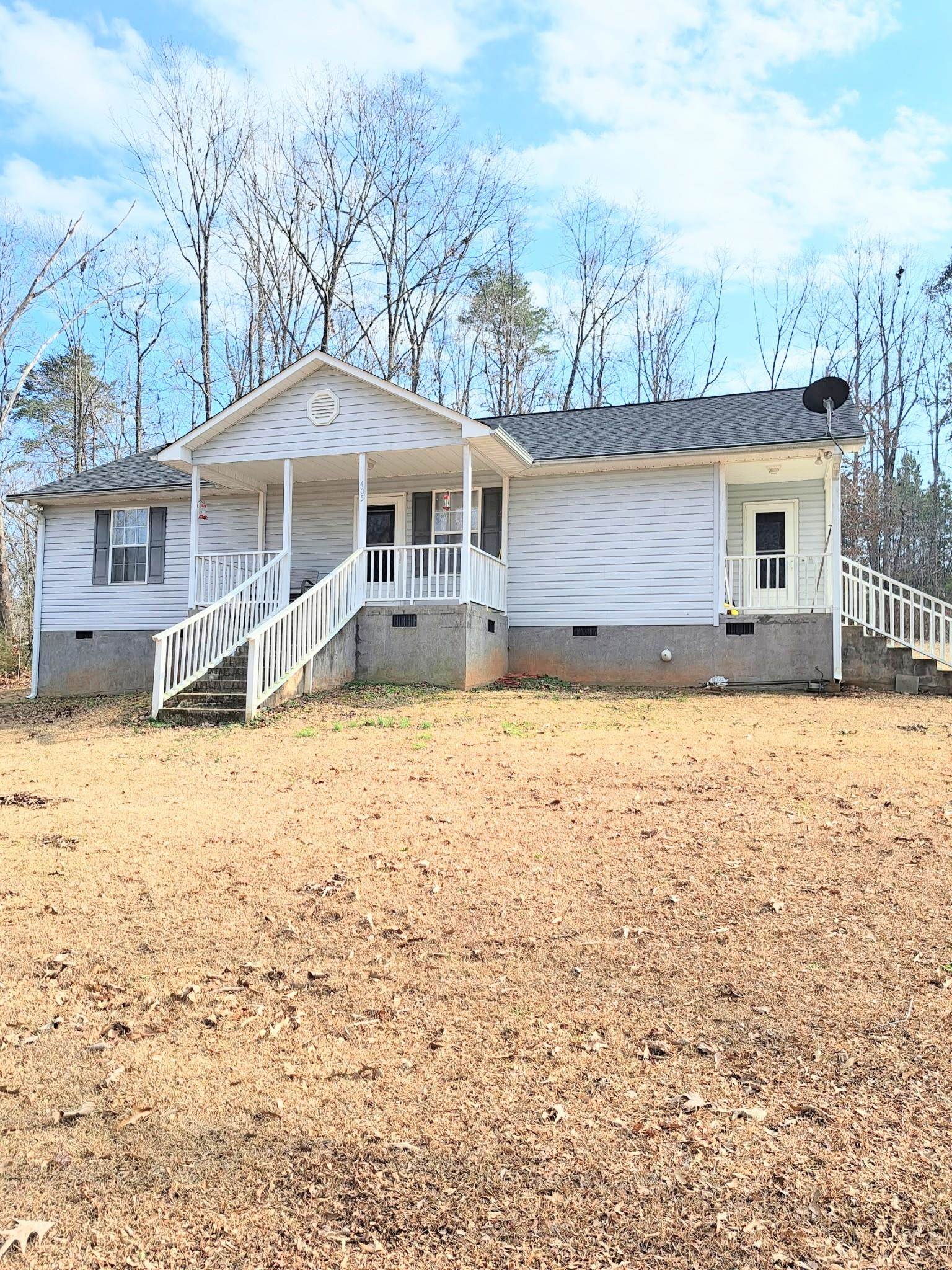 405 Turpin Road Inman, SC 29349 - Photo 1 of 12