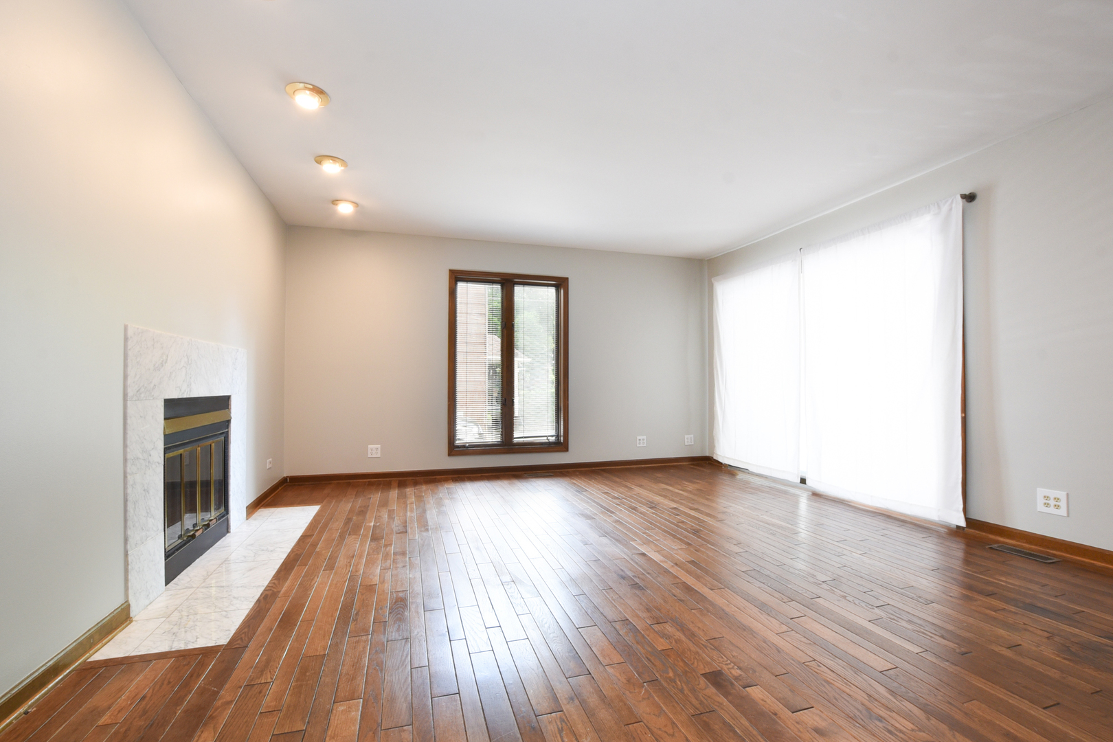 297 East Quincy Street Riverside, IL 60546 - Photo 12 of 50