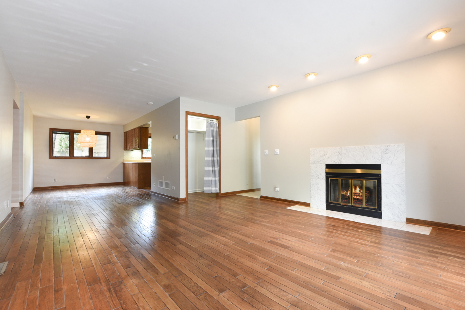 297 East Quincy Street Riverside, IL 60546 - Photo 14 of 50